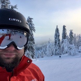 kimmo_koli_skiing.jpeg